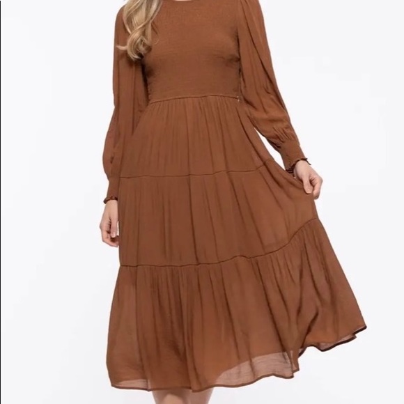 By the river brown dress - Picture 4 of 5